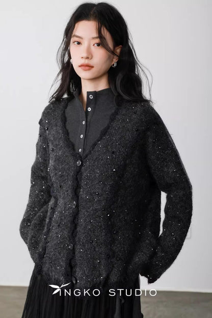 Cardigan mit Stern-Ausschnitt
