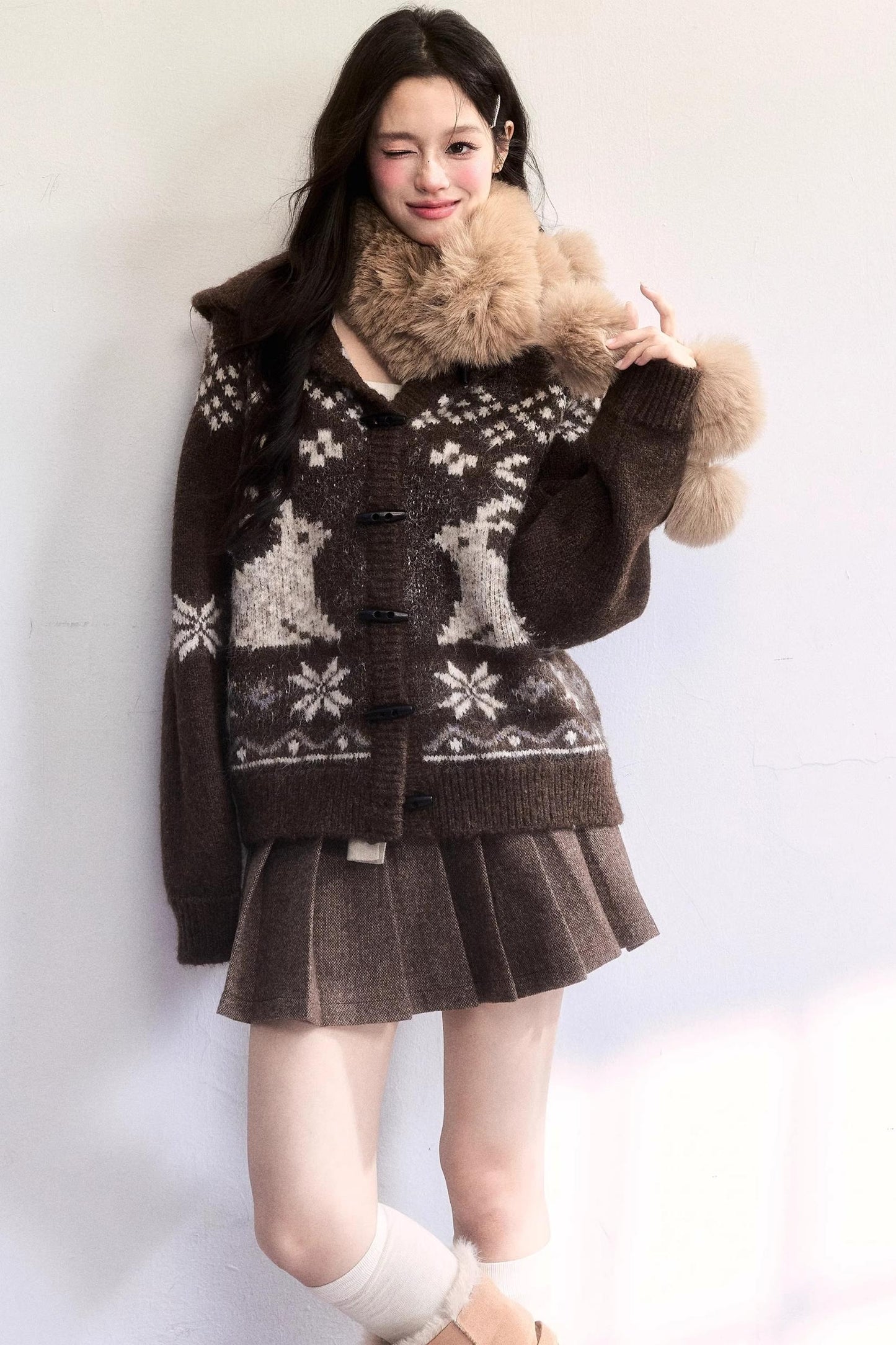 Milk Velvet Pom-Pom Scarf