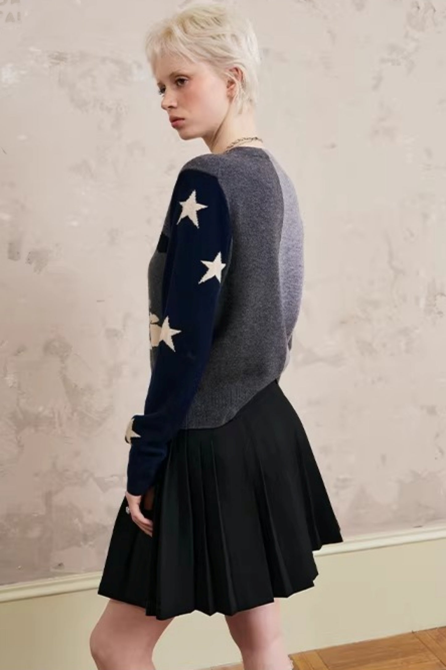 Lace-Up Collar Sweater Set-Up