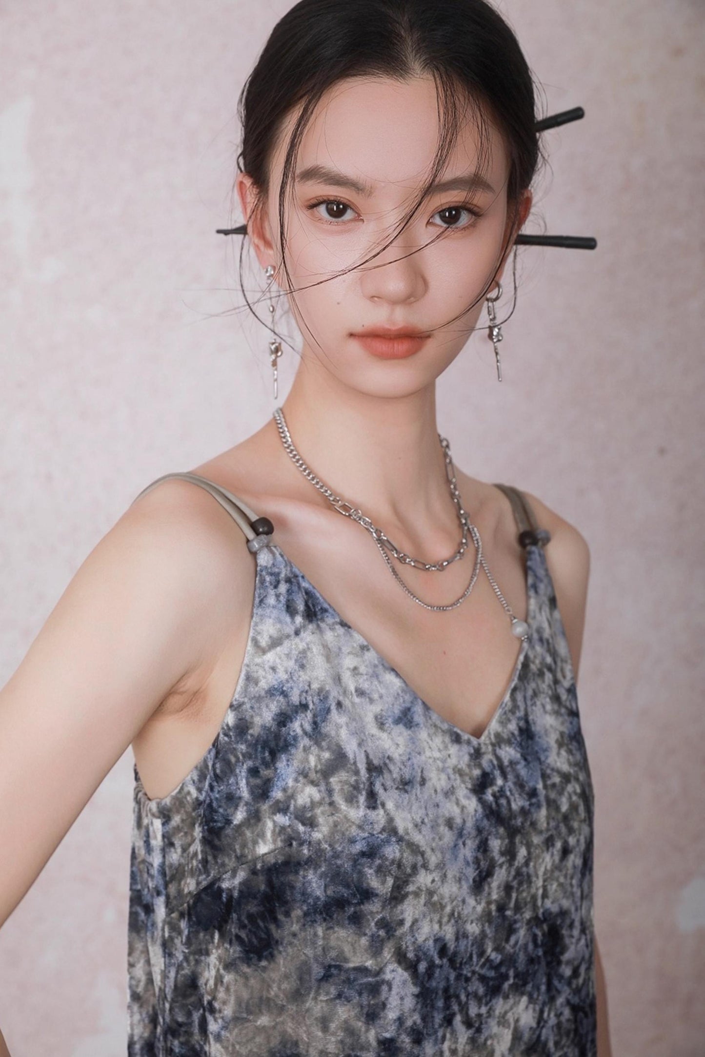 Yuanque Blue Velvet Slip Dress