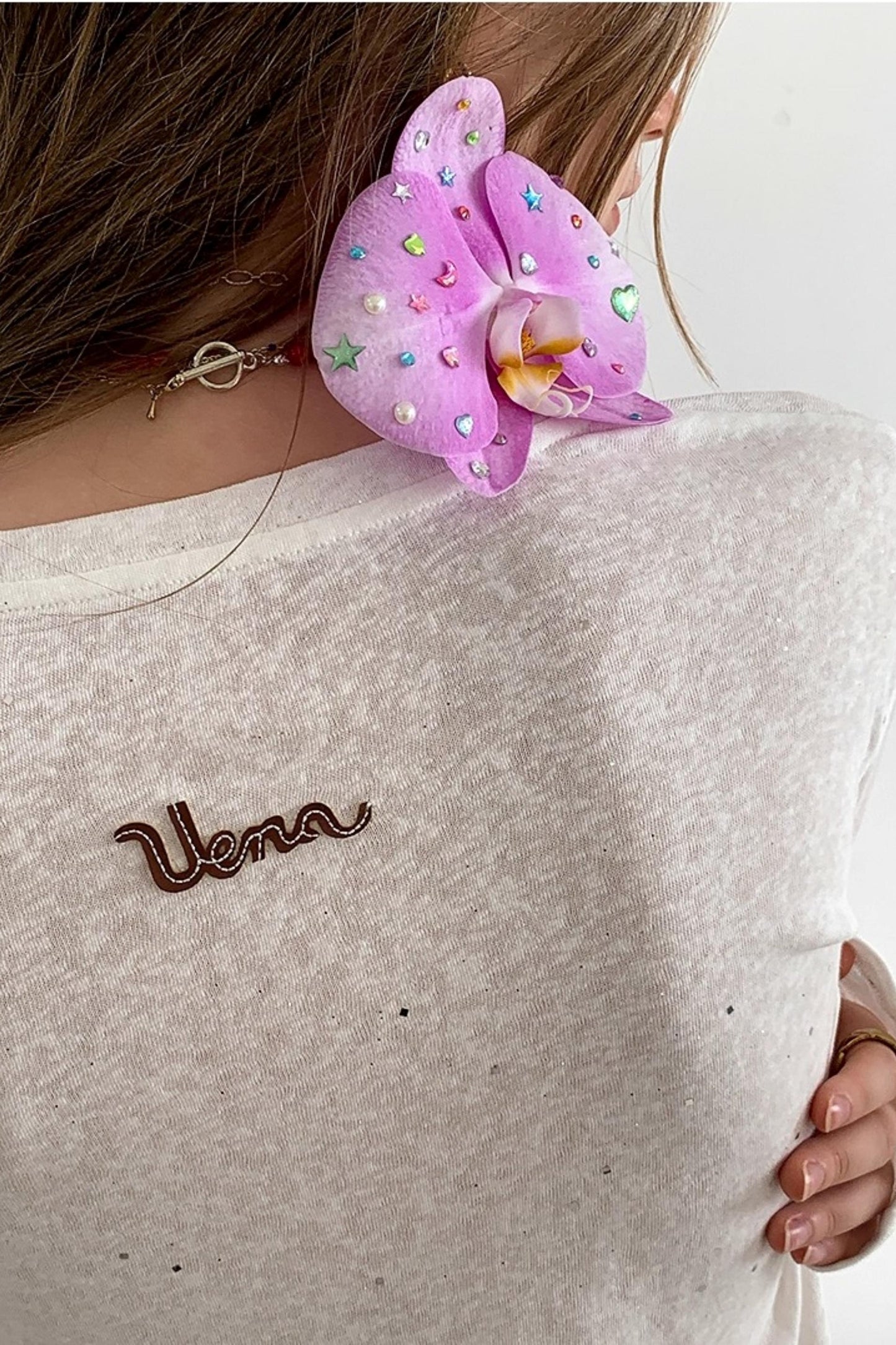 Henry Collar Design Loose Sequin T-shirt