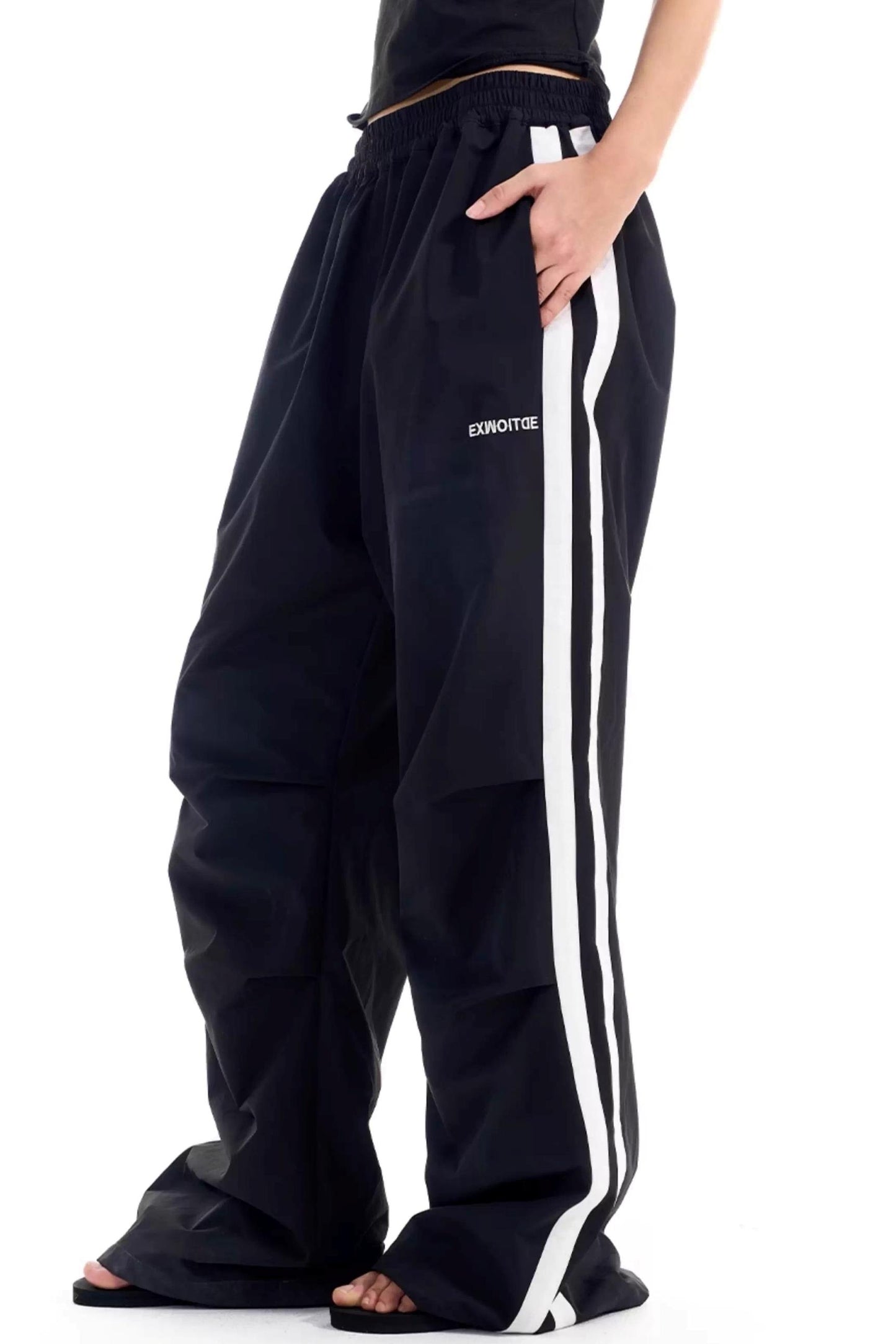 Color-Blocked Distressed Pleated Pants