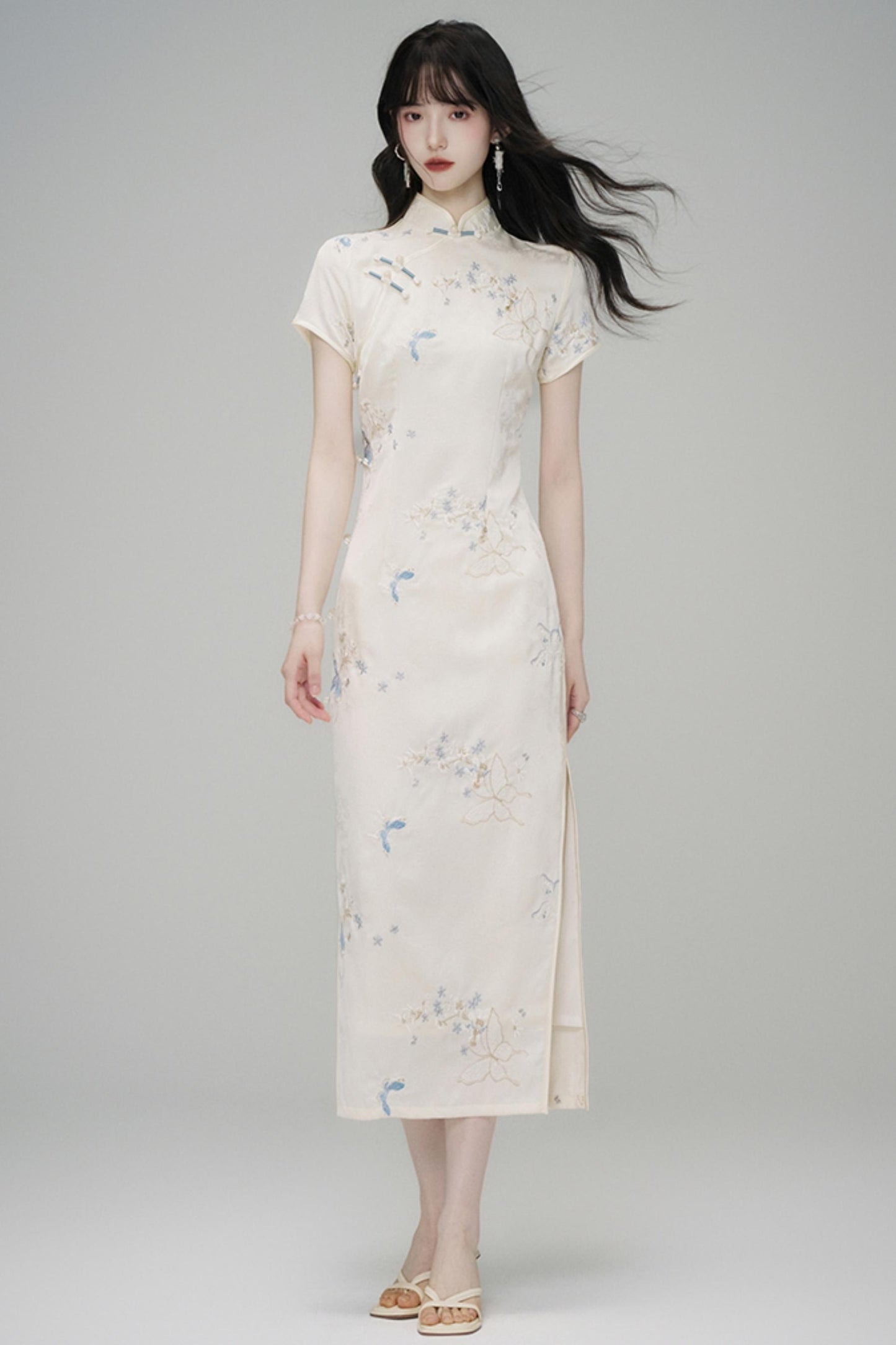 Chinese Style Embroidered Short Sleeve Dress