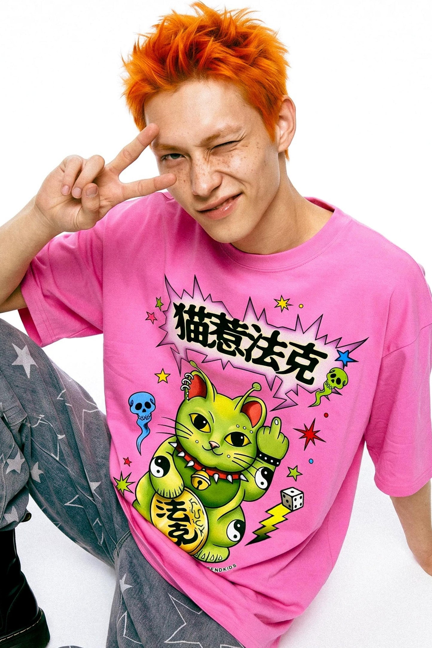 Alien-Glückskatze-T-Shirt