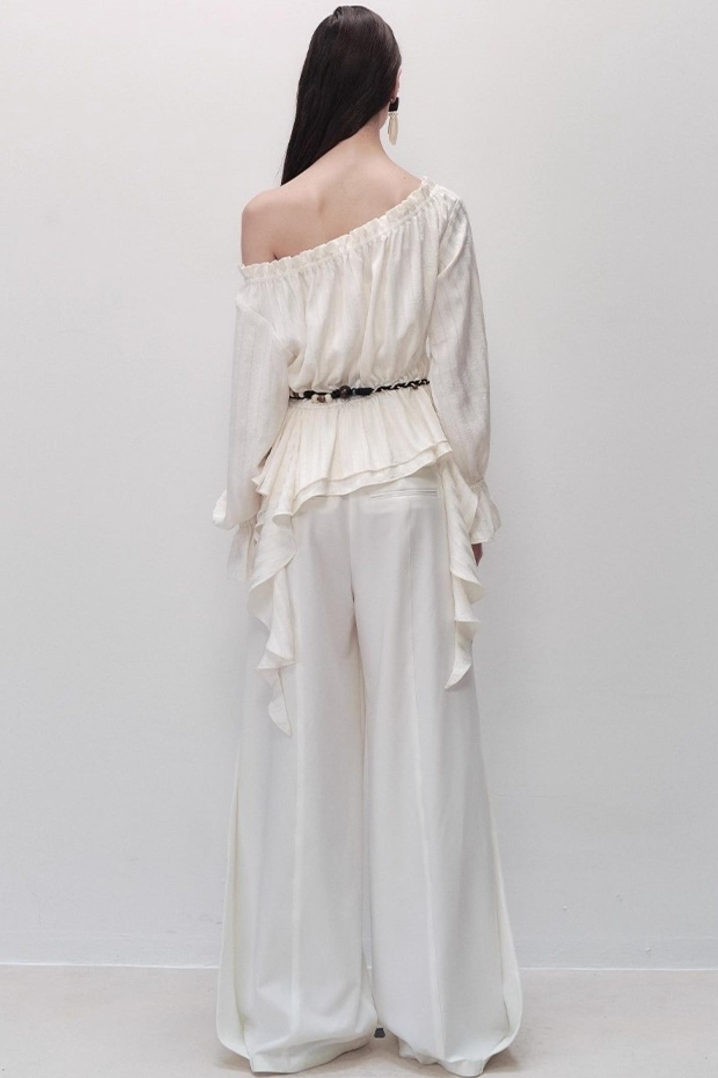 French Design One-Shoulder Ruffle Shirt
