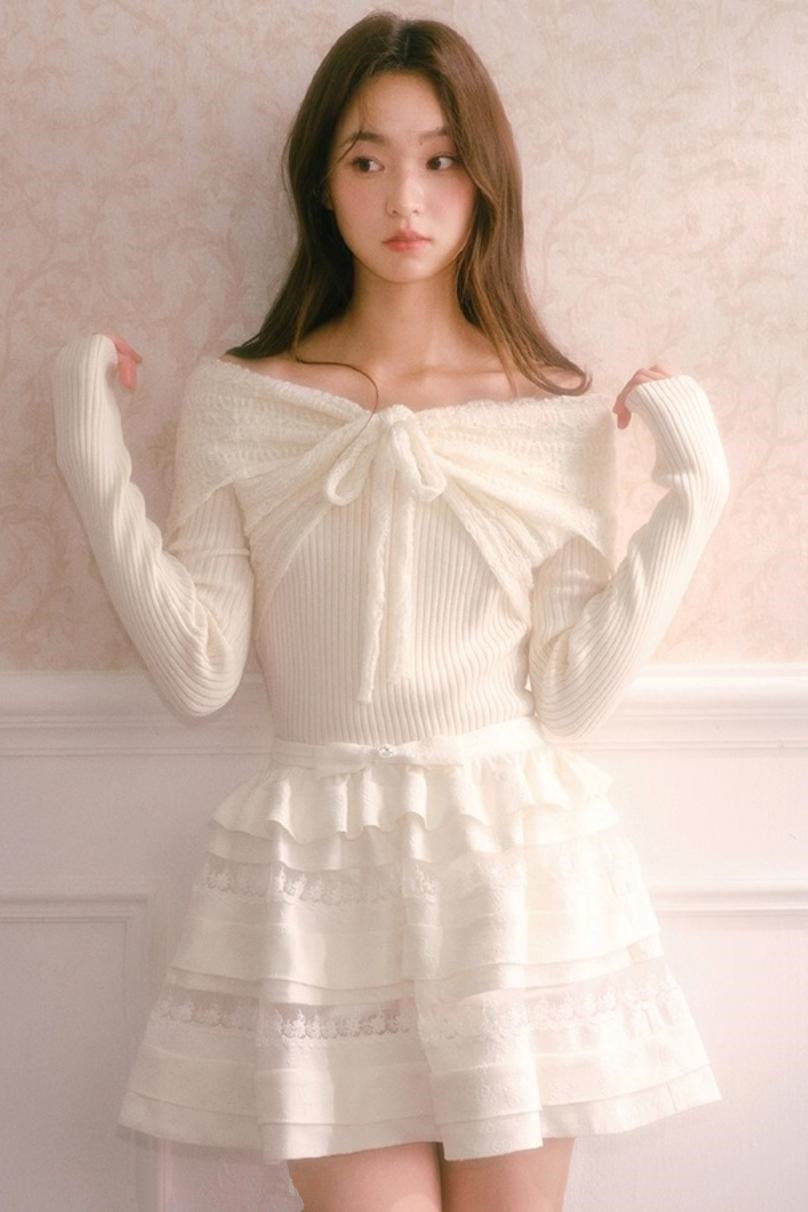 One-Shoulder Knit Top