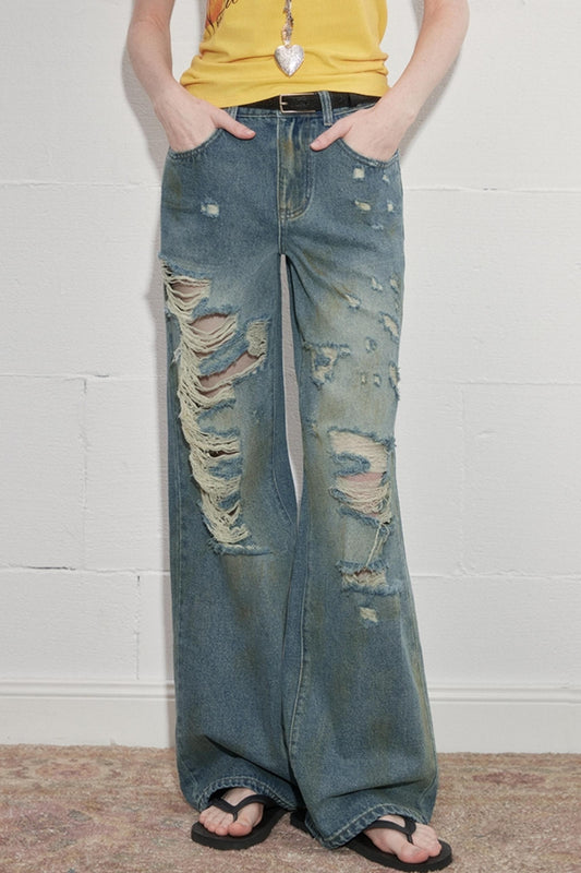 Summer Chic Distressed Jeans
