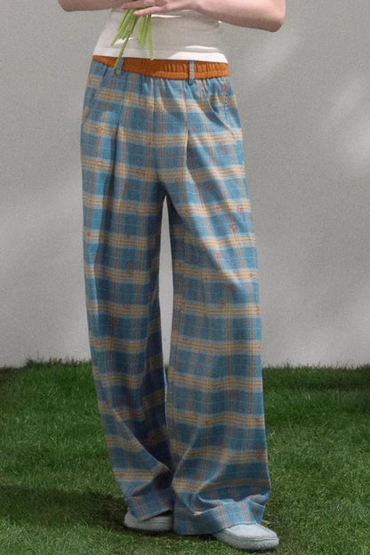 Kontrastierende, karierte, gerade Hose