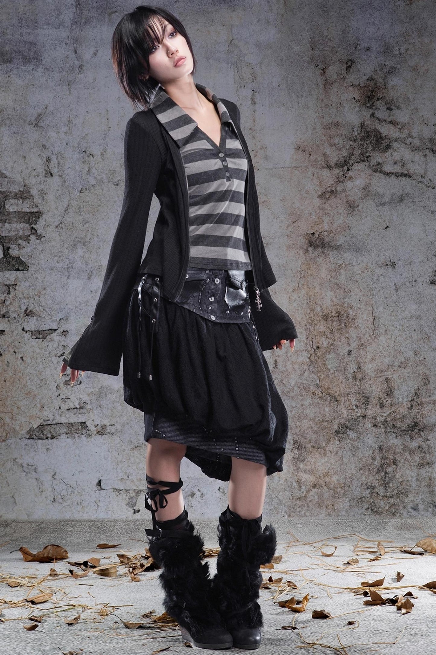 Slim Fit V-Neck Pullover Knit Top