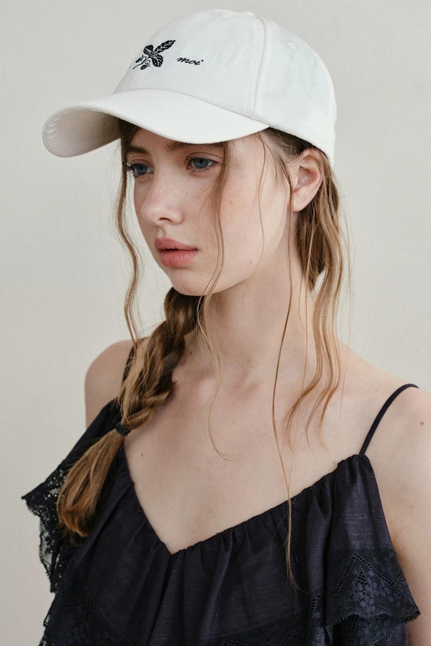 Retro Clover Embroidery Baseball Cap