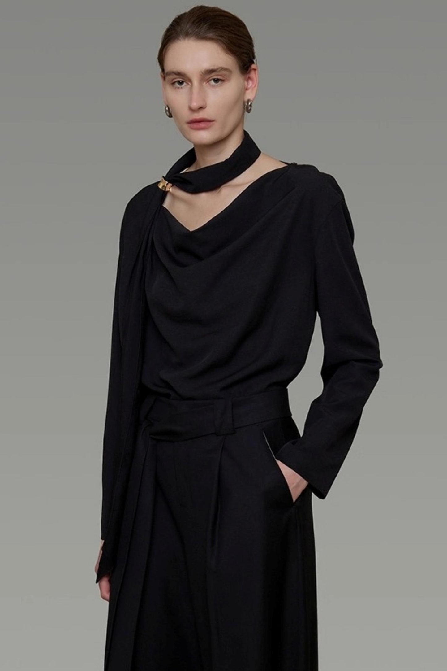 Streamer V-Neck Shirt