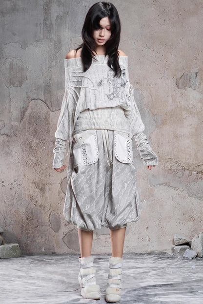 Printed One-Line Collar Knit Top