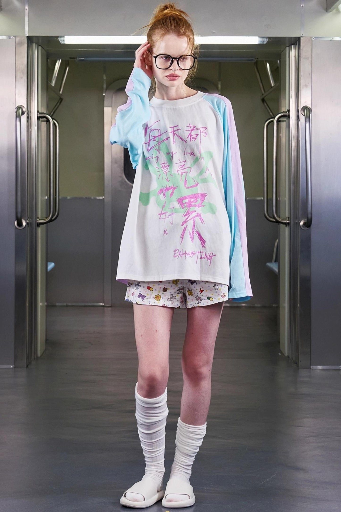 Glitter Print Raglan Sleeve T-Shirt