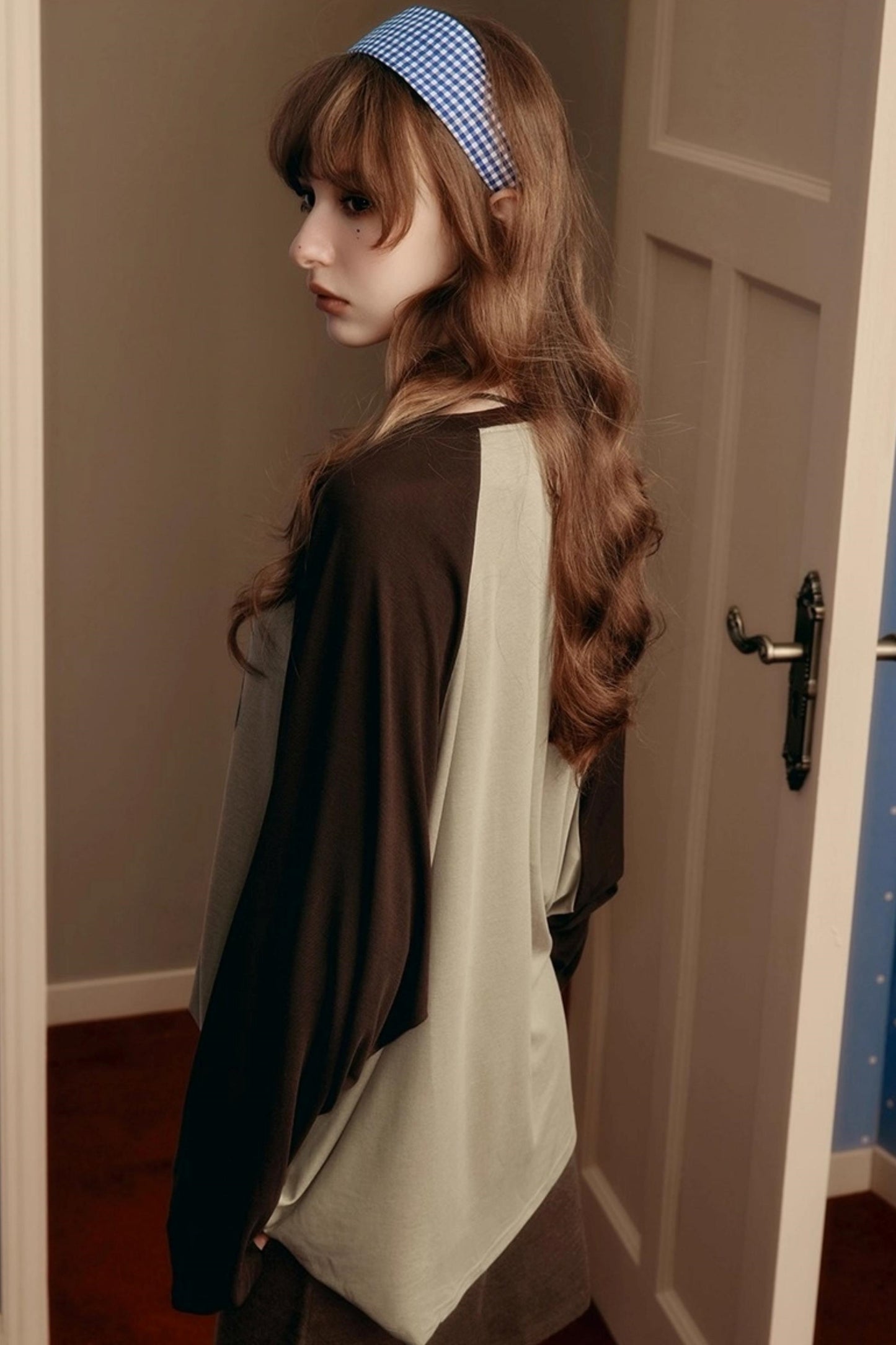 Contrasting Raglan Sleeve Top