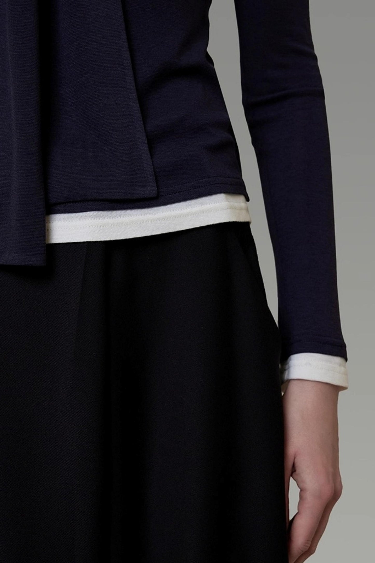 Contrasting One-Shoulder Knitwear