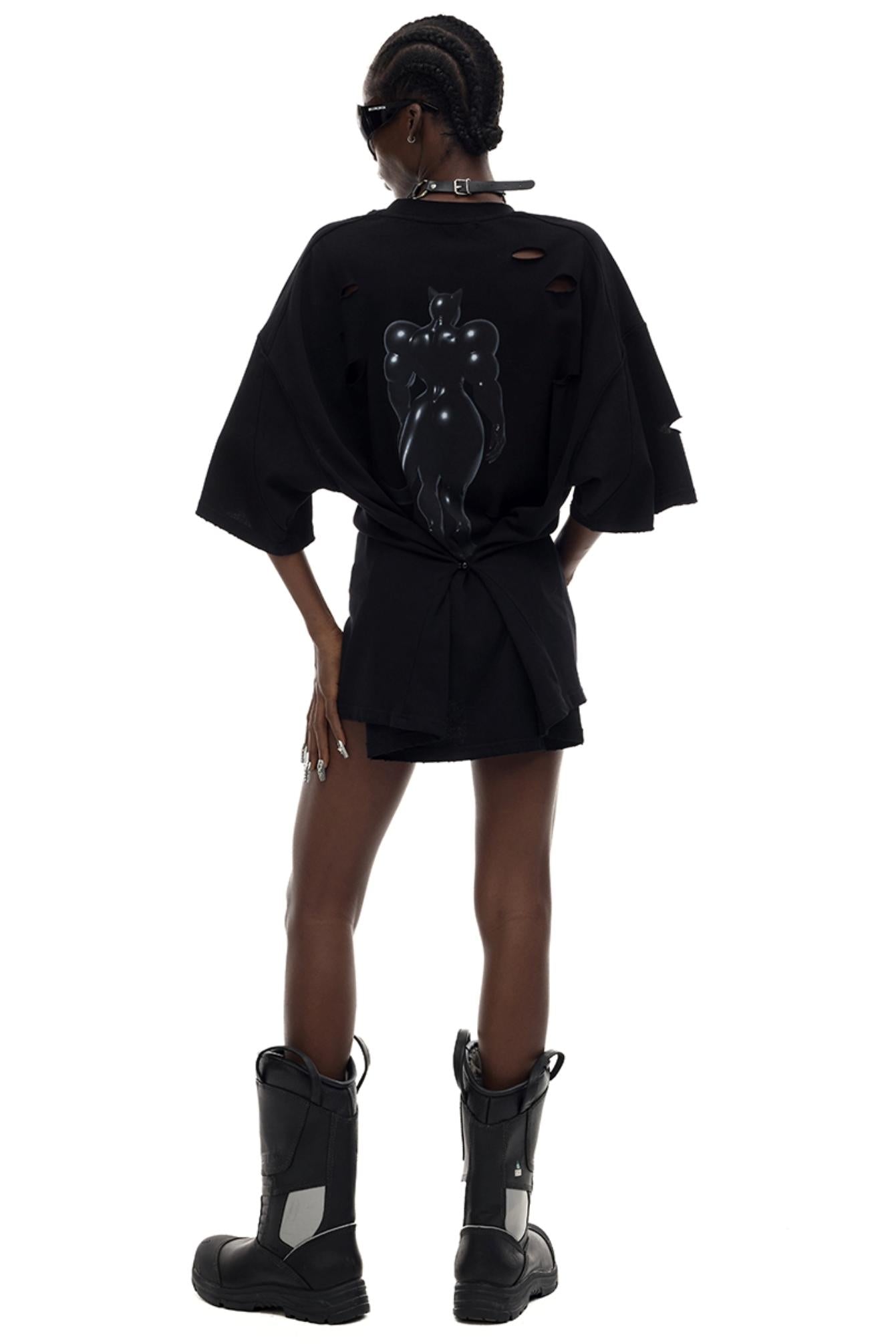 Black Cat Waist T-Shirt