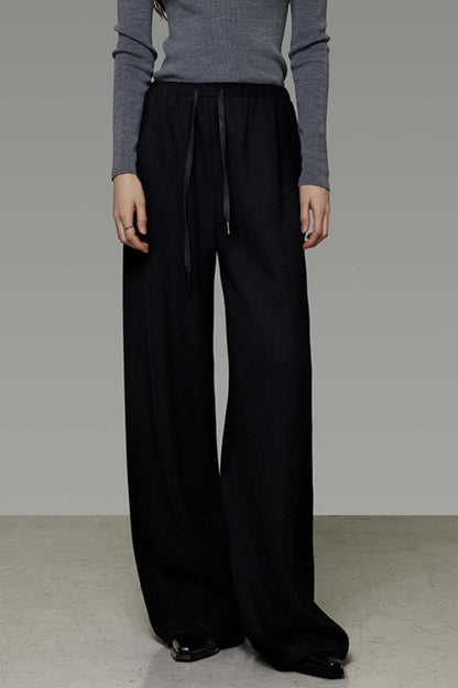 New High-Waisted Lace-Up Slacks