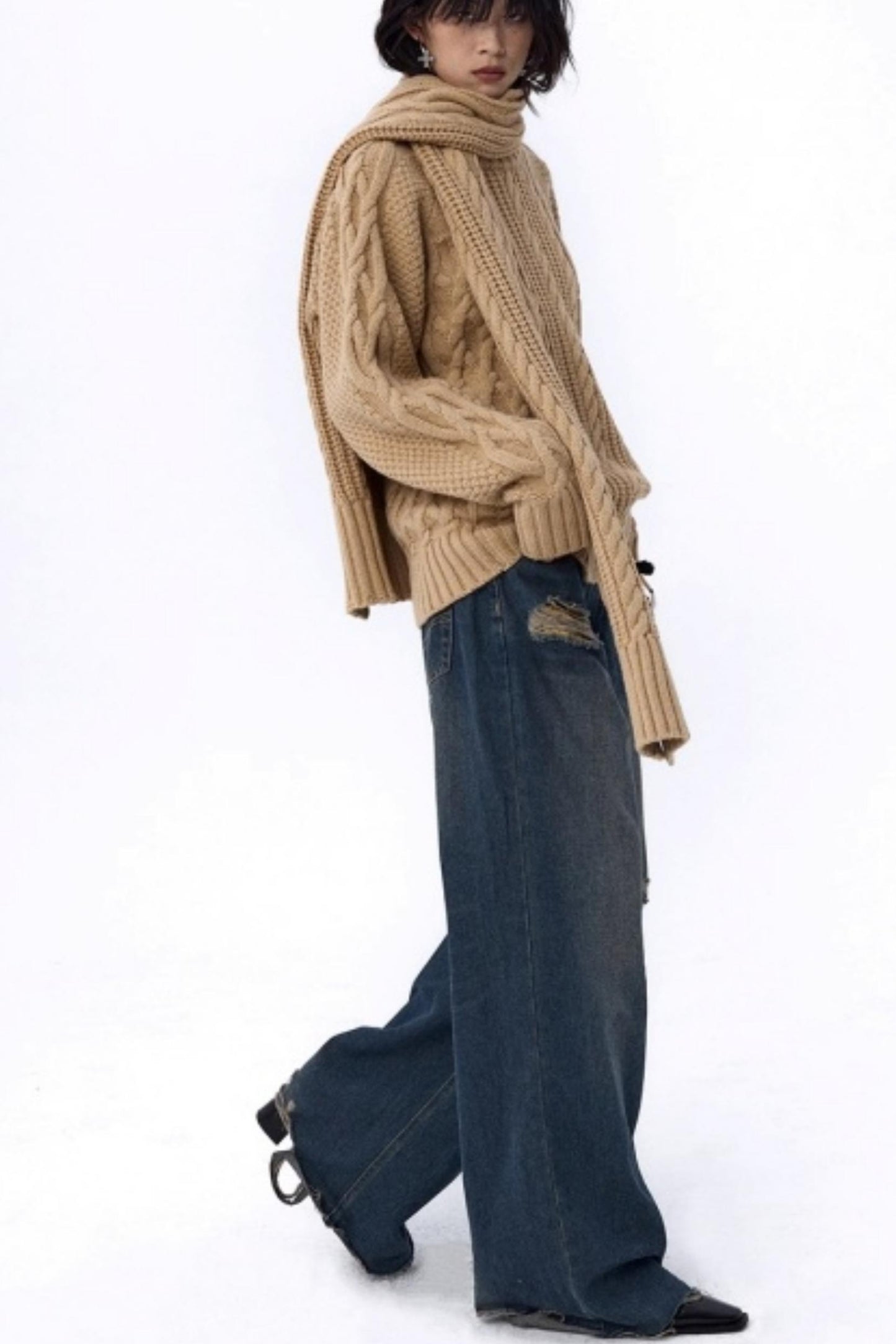 Vintage Paris Gray Knit Scarf