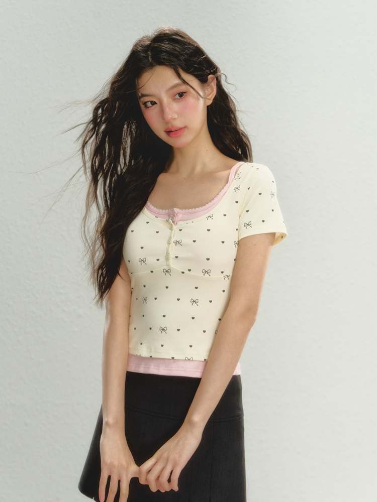 Ribbon Pattern Short Sleeve T-Shirt