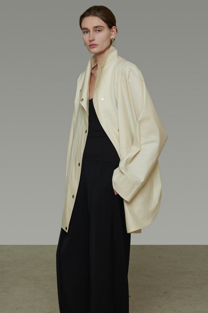 Trenchcoat mit Metallknopf