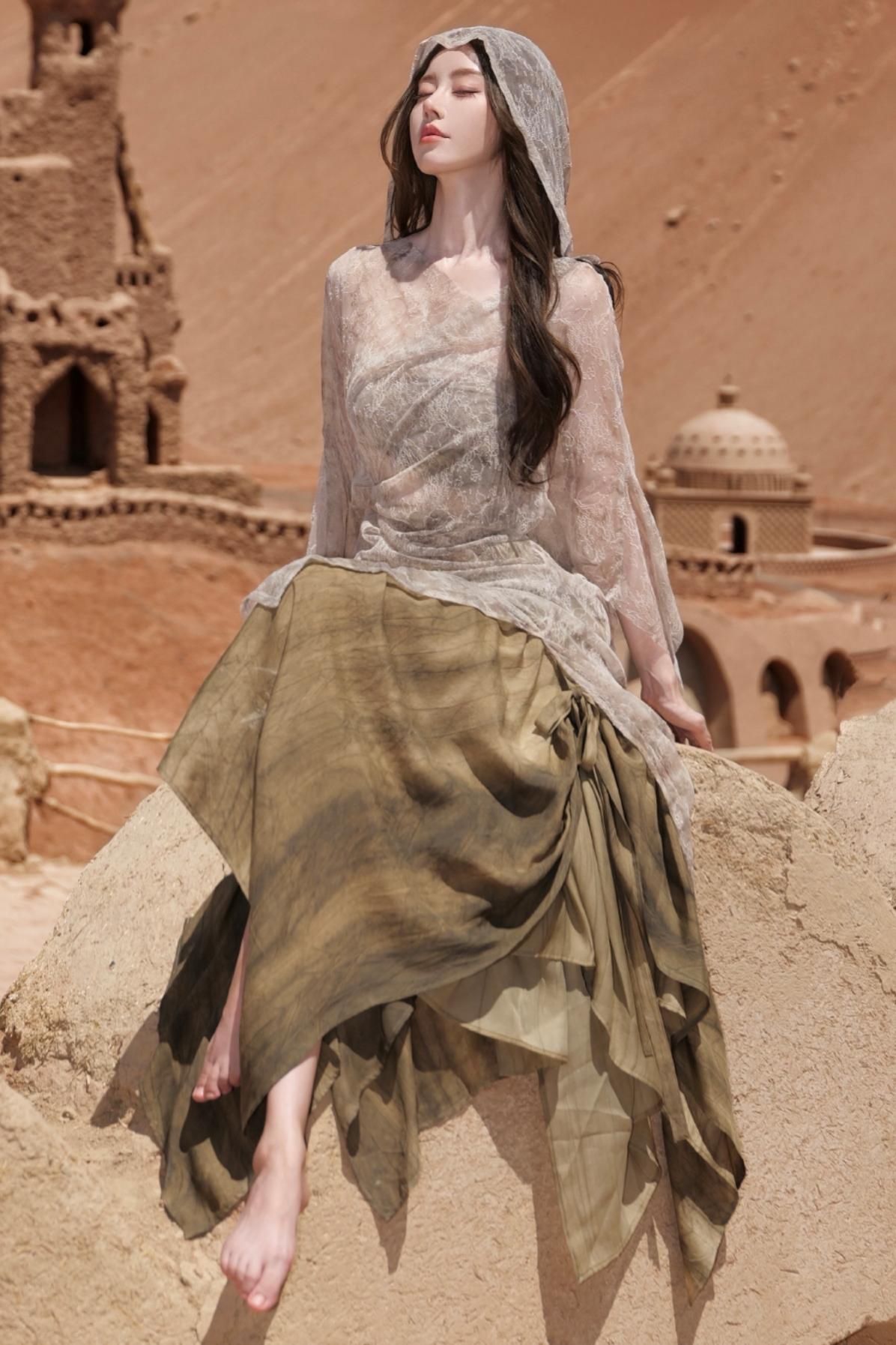 Flowing Lace Sunscreen Cover-up Top