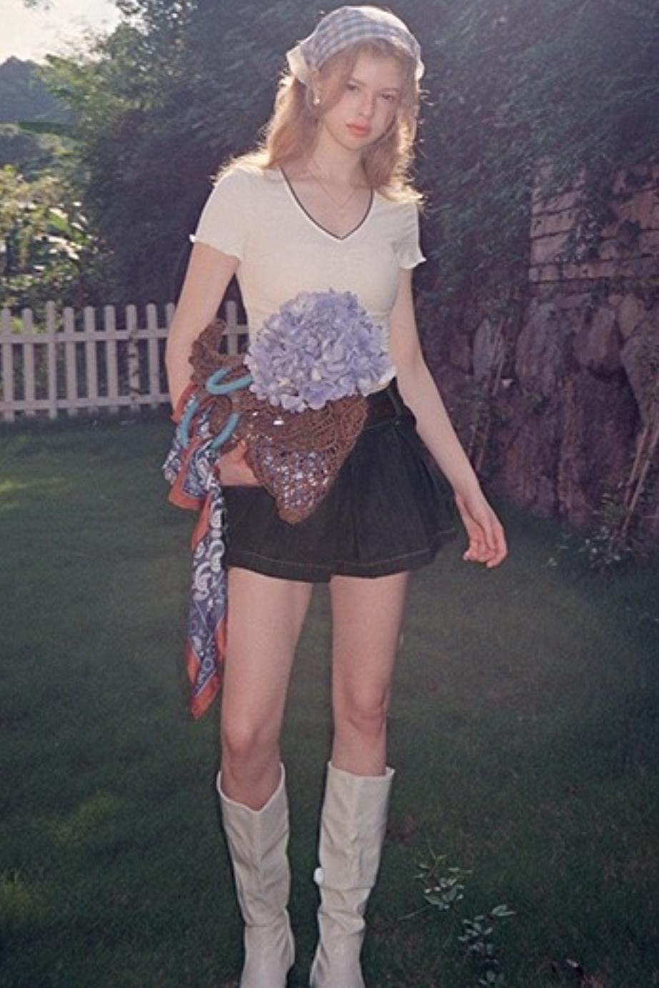 White Lace V-Neck Short Sleeve Top