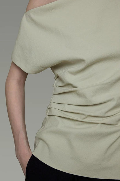 Niche Elegant Off-Shoulder Top