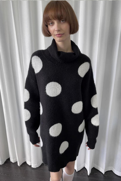 Lazy Pile Collar Sweater