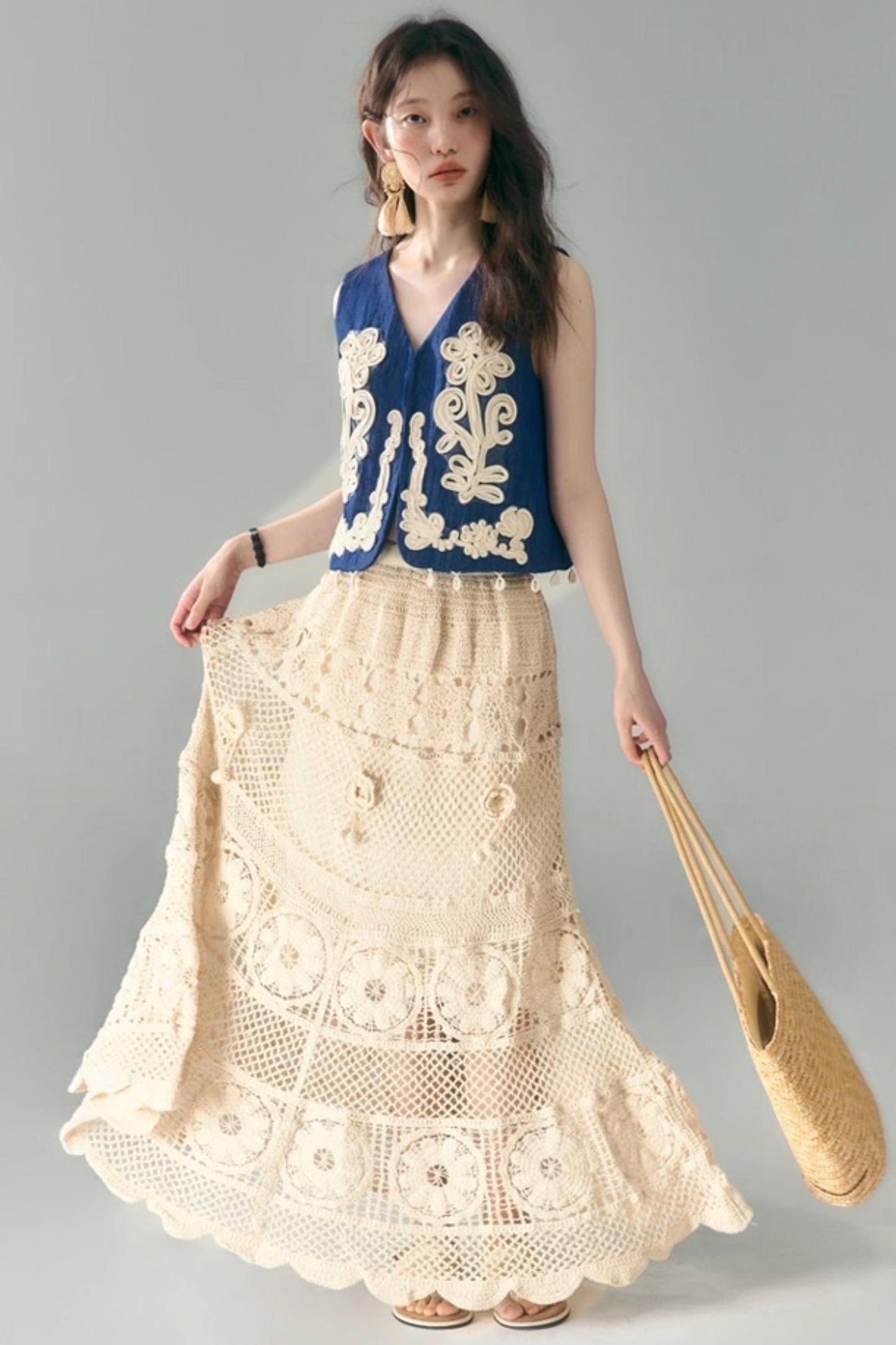 Vine & Shell Ensemble Skirt Set-Up