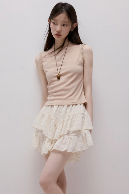 Pear White Daisy Embossed Skirt Pants