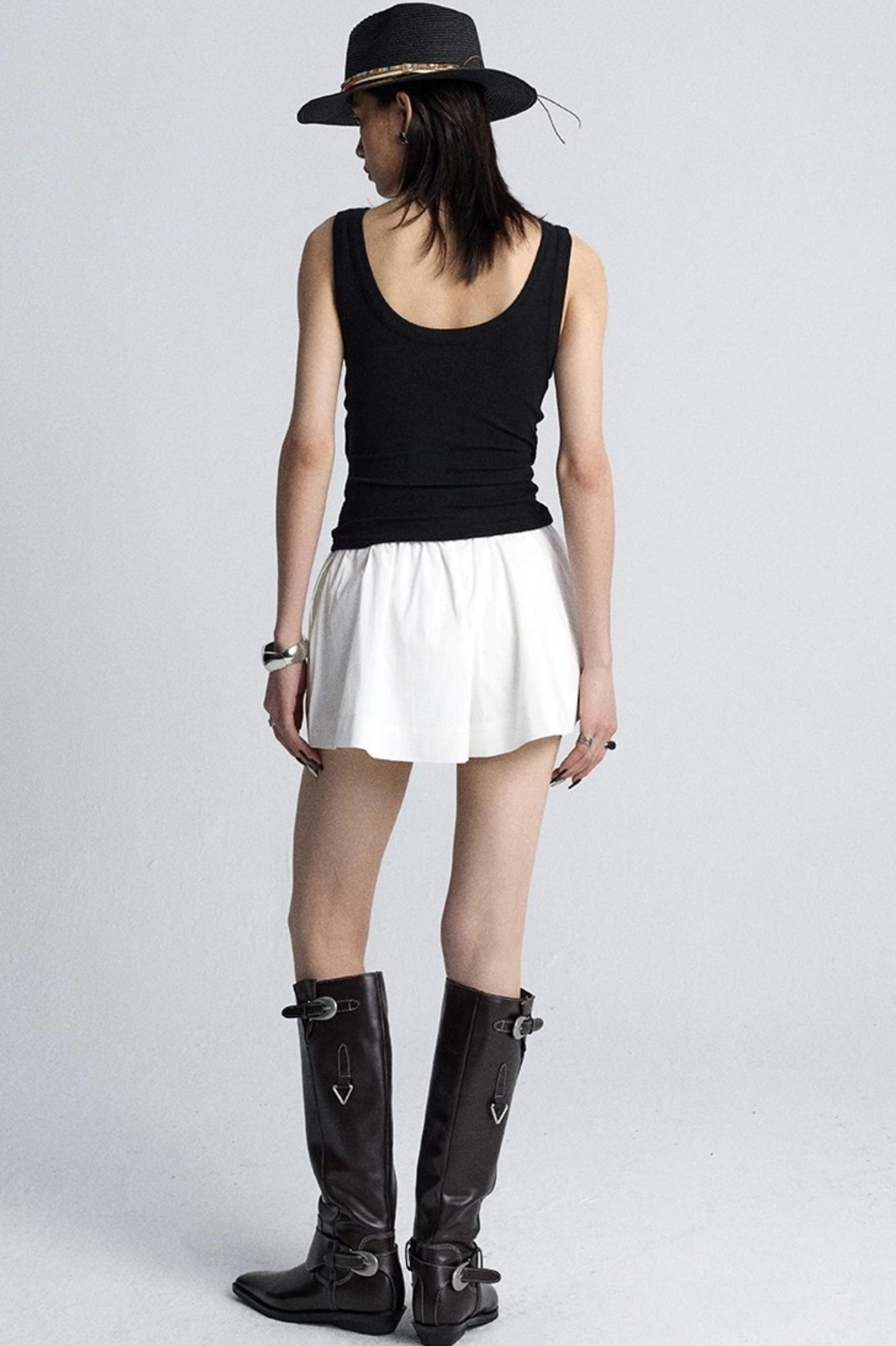 Black And White V-Neck Twisted Cut-Out Slim Vest