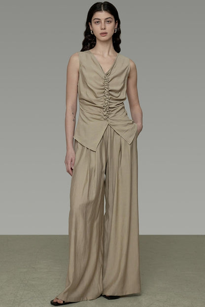Flowing Pleated Wide-Leg Trousers