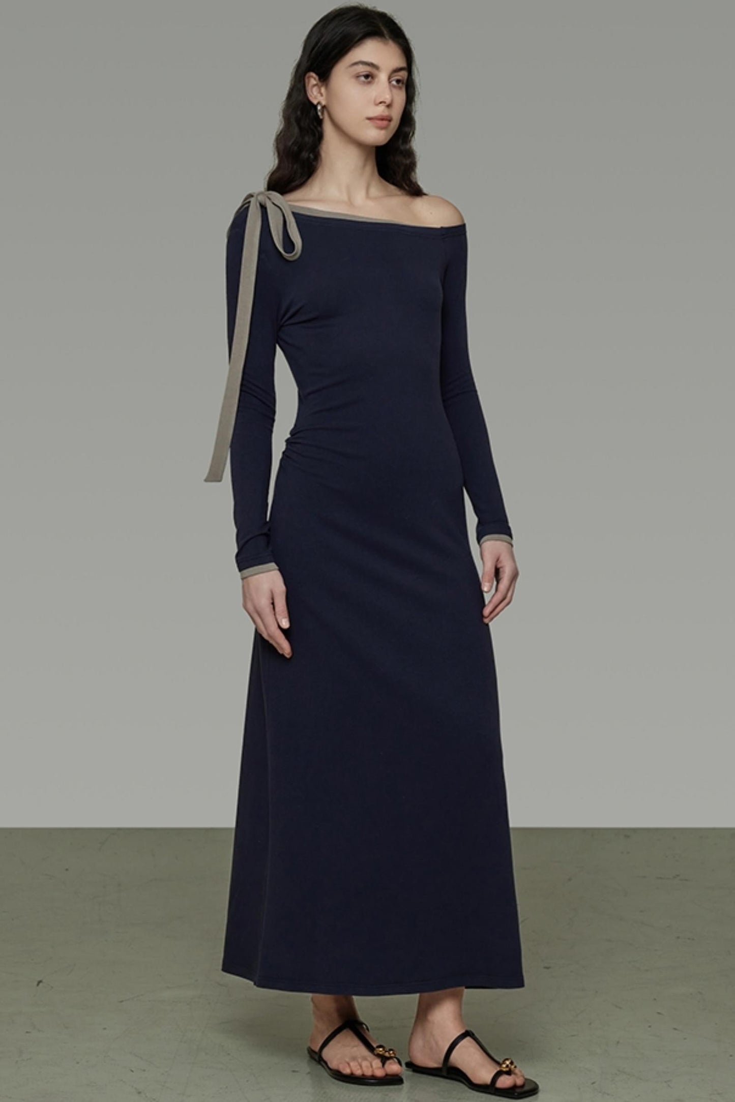 Niche Strapless Slant Knit Dress