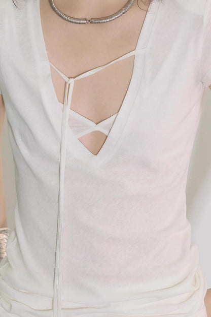 Deep V-neck Layered T-shirt