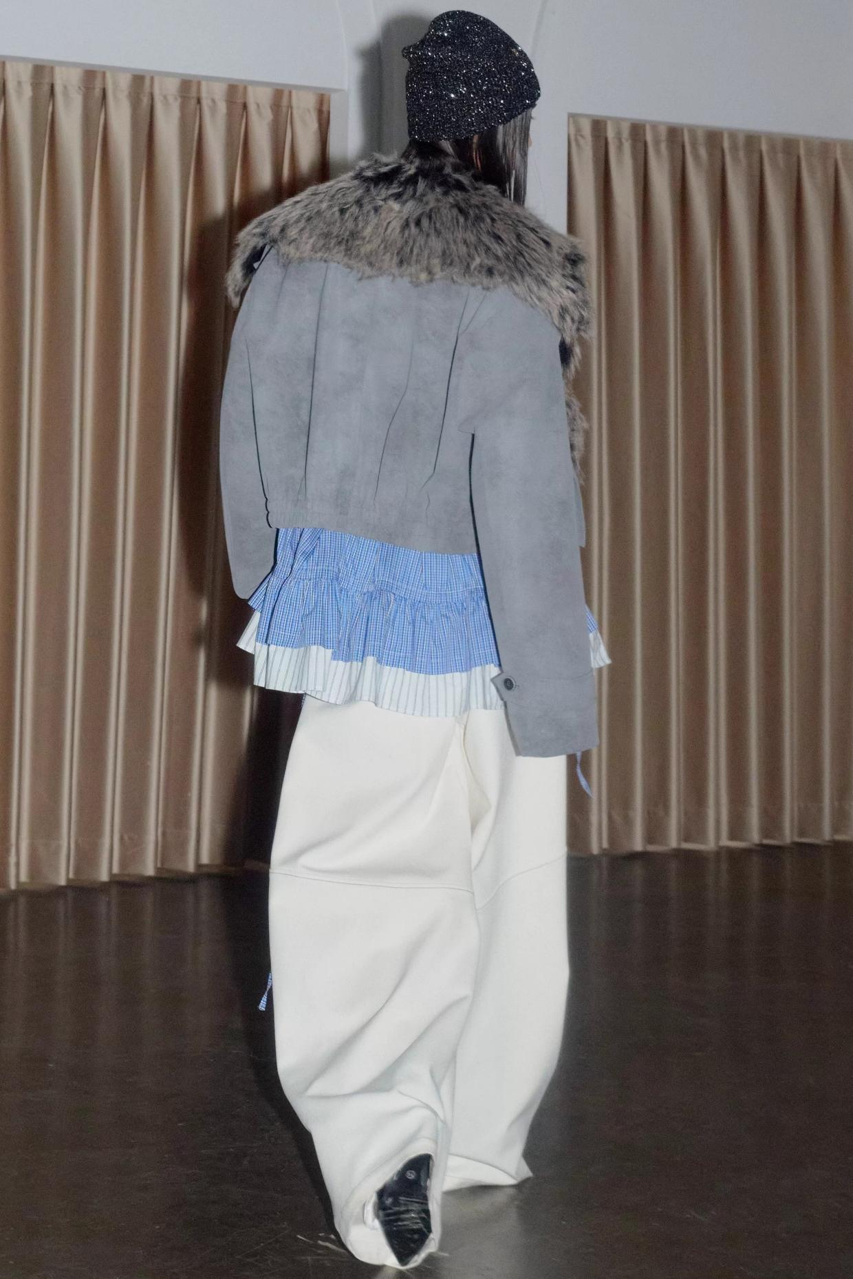 Relaxation Silhouette Pants