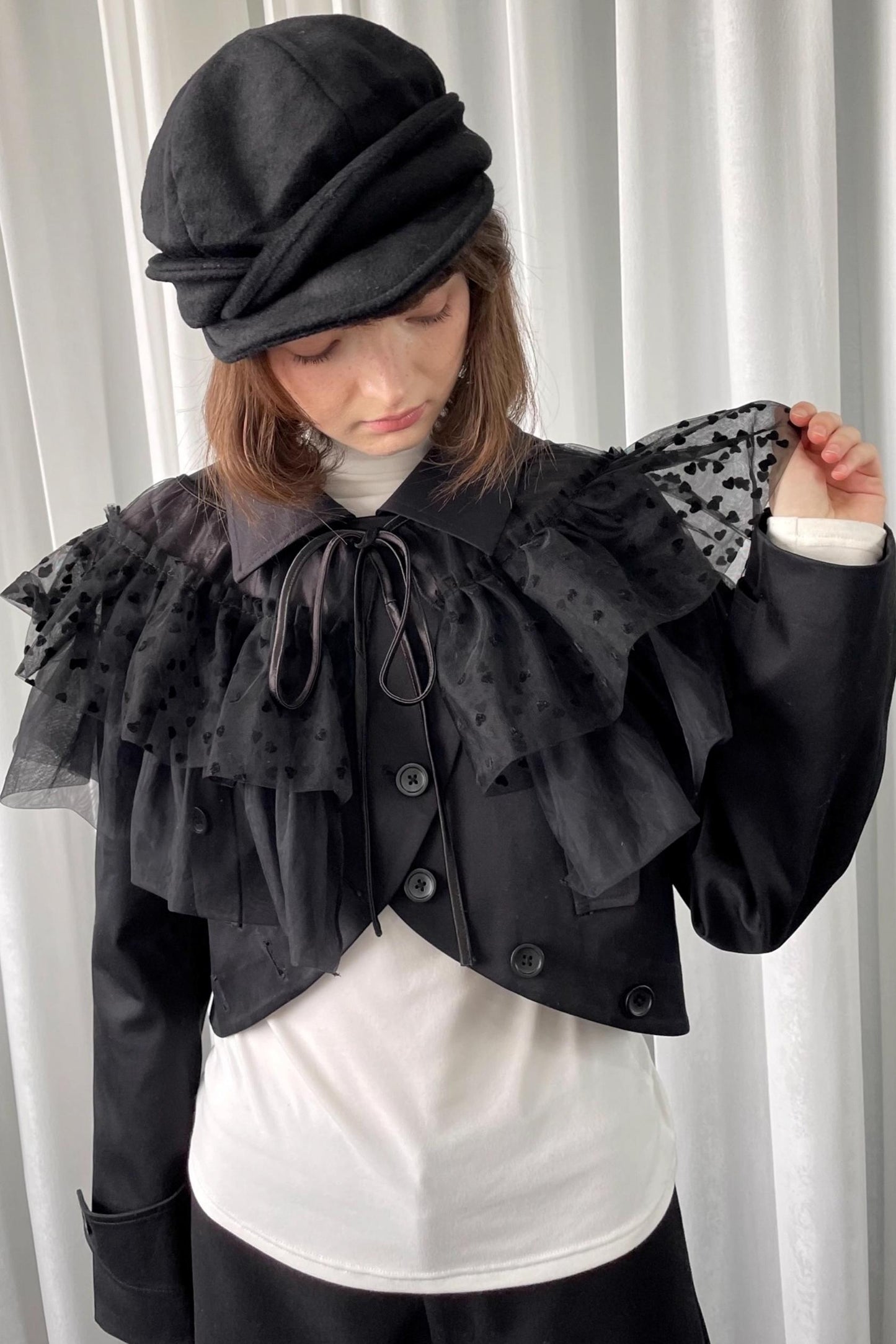 Deodorizing Mesh Lace-Up Shawl Cape