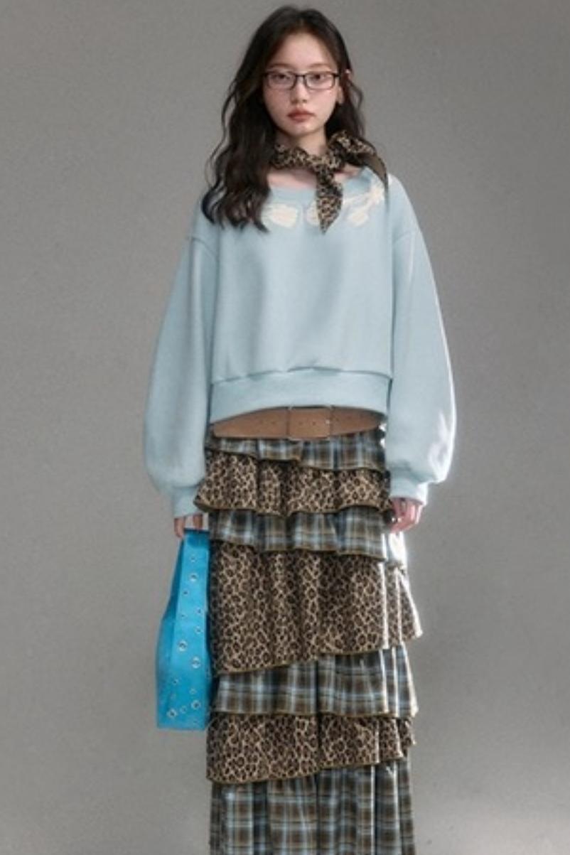 Tulip Embroidery Cloud Sweater