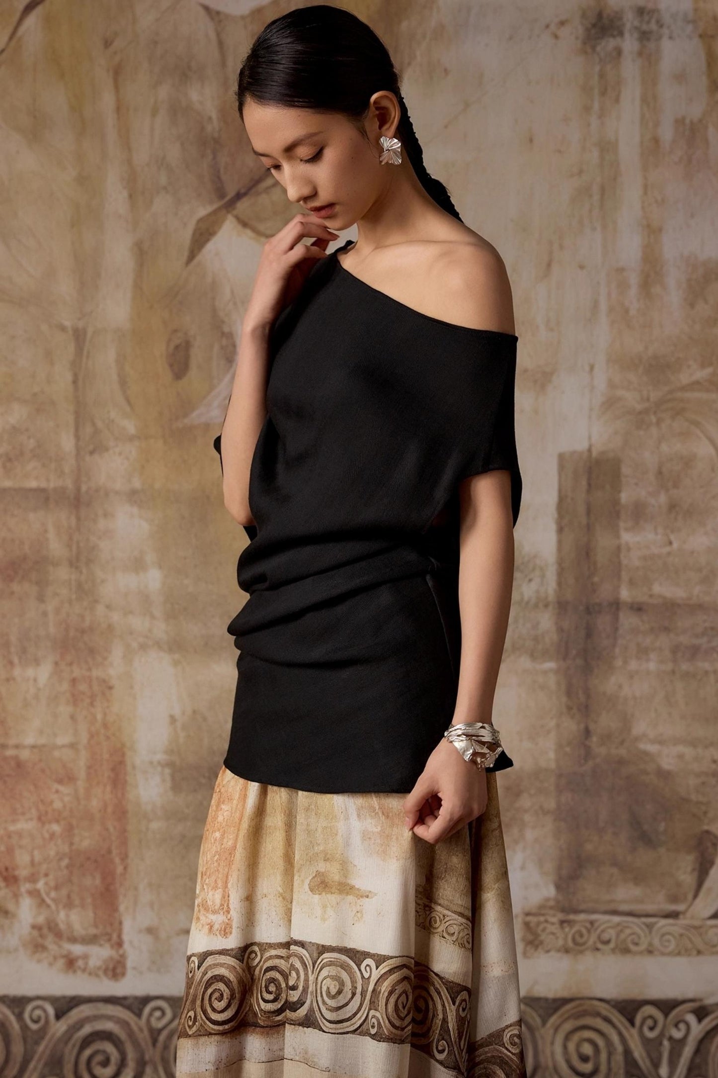 Black Shoulder Irregular Design T-Shirt