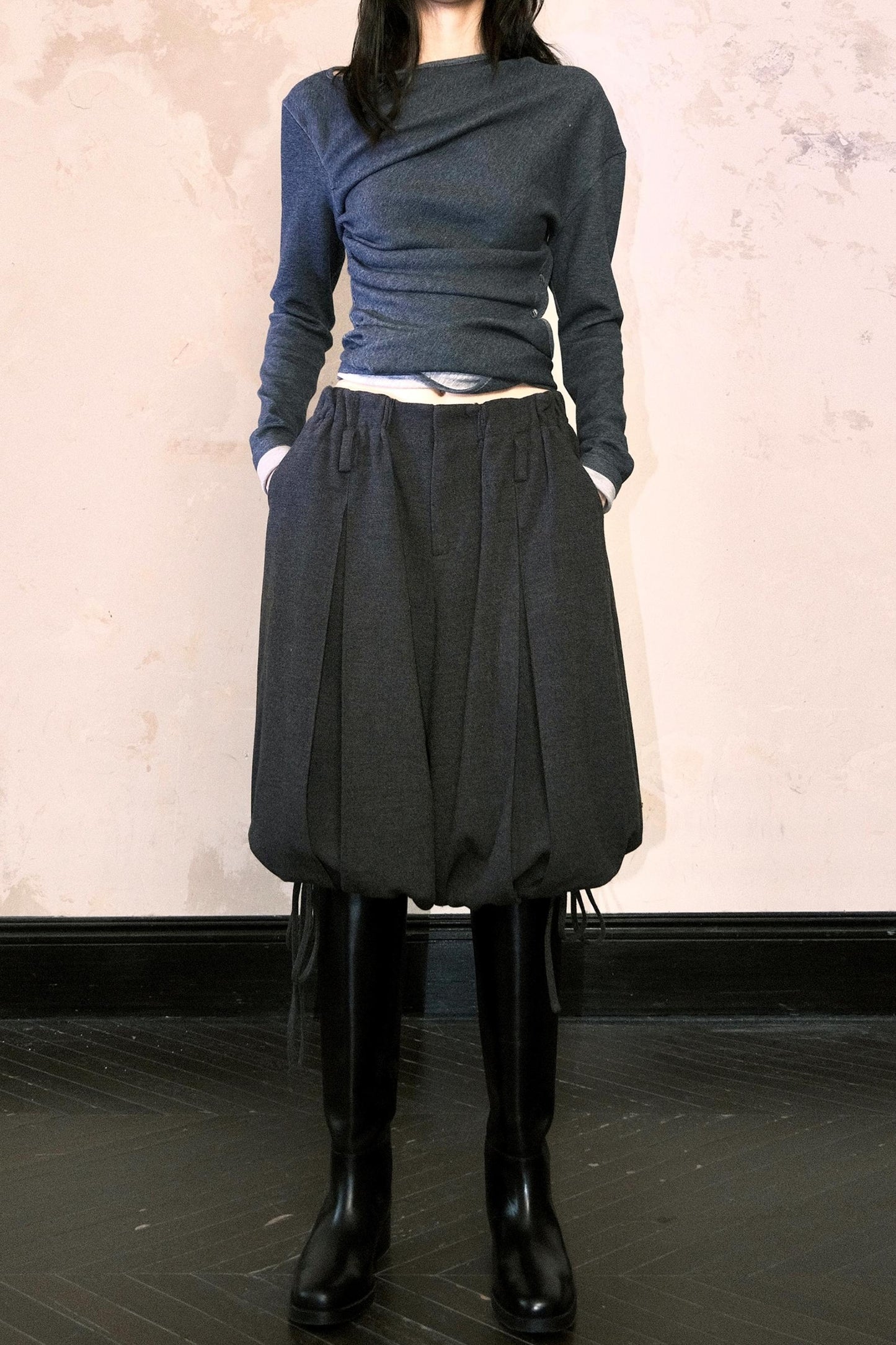 Three-Dimensional Wool Drawstring Pants