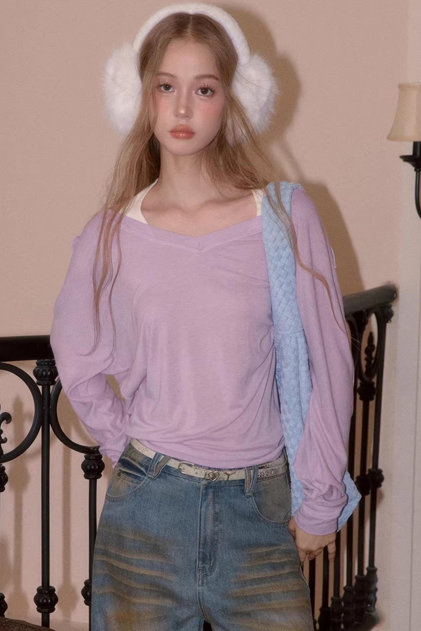 Rosa-lila T-Shirt mit Fledermausärmeln