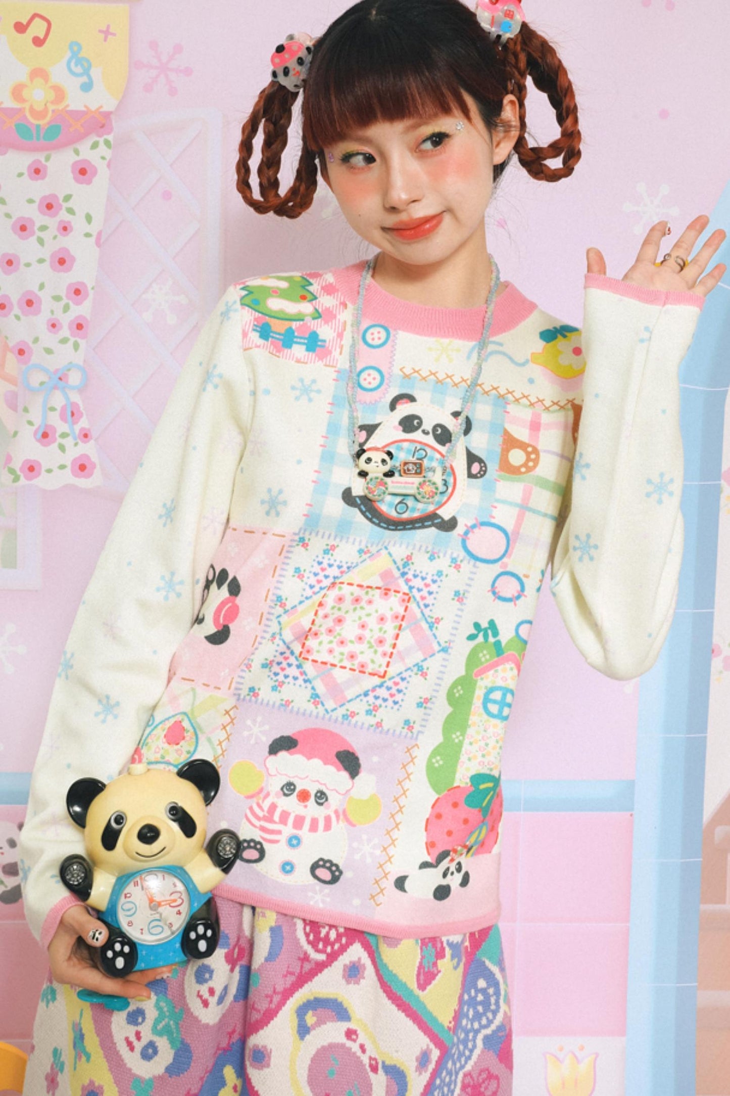 Contrasting Cartoon Crewneck Knit Top