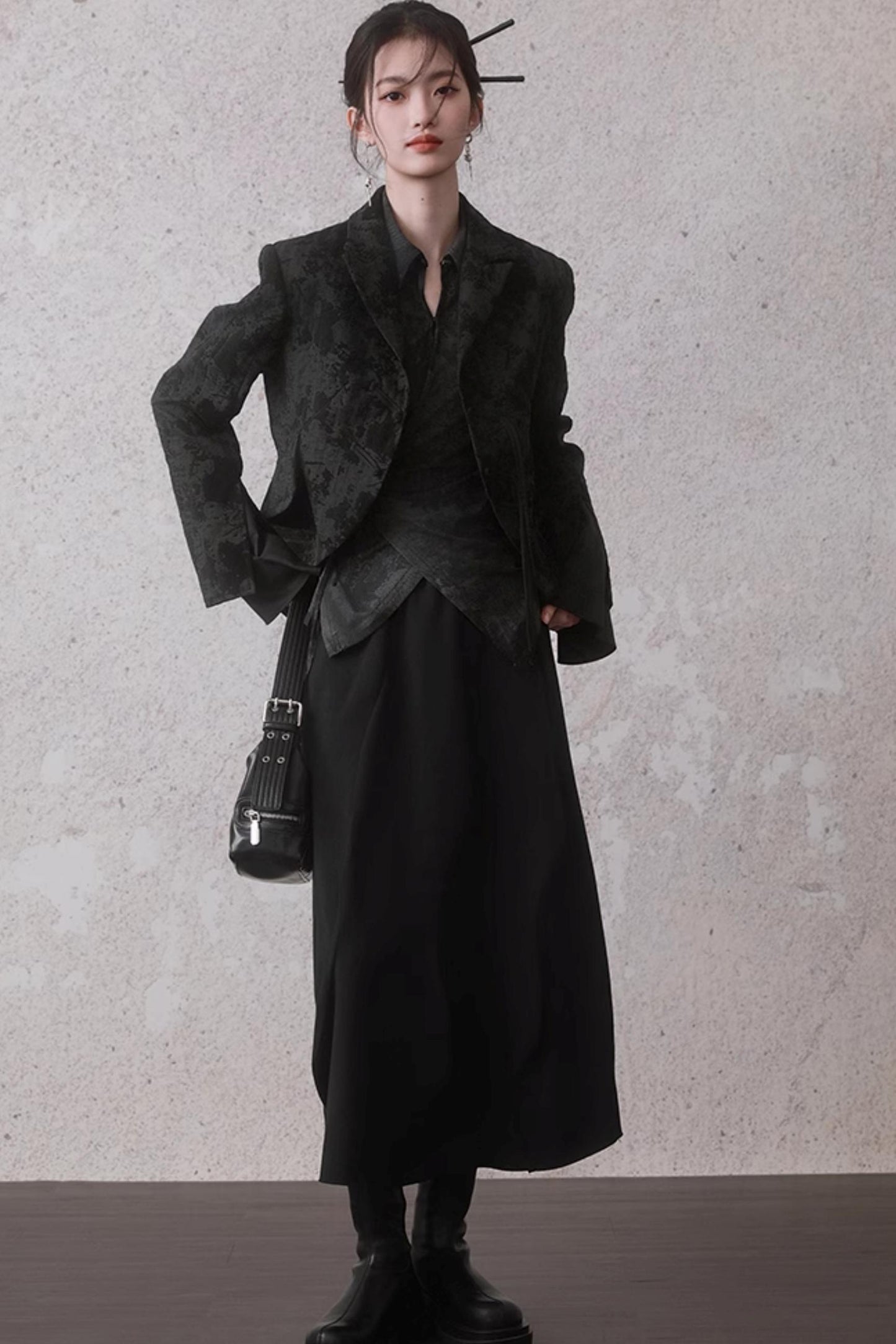 Dark Asymmetrical Fashion Set-Up