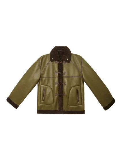 Warm lamb's wool ox horn button jacket