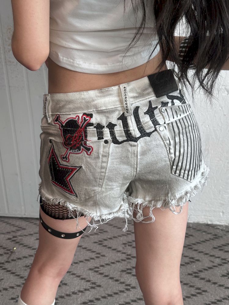 Low-rise embroidered denim hotpants shorts