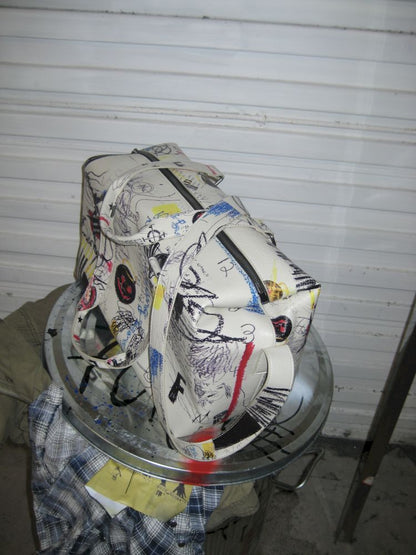 Graffiti art do old recycled material shoulder bag