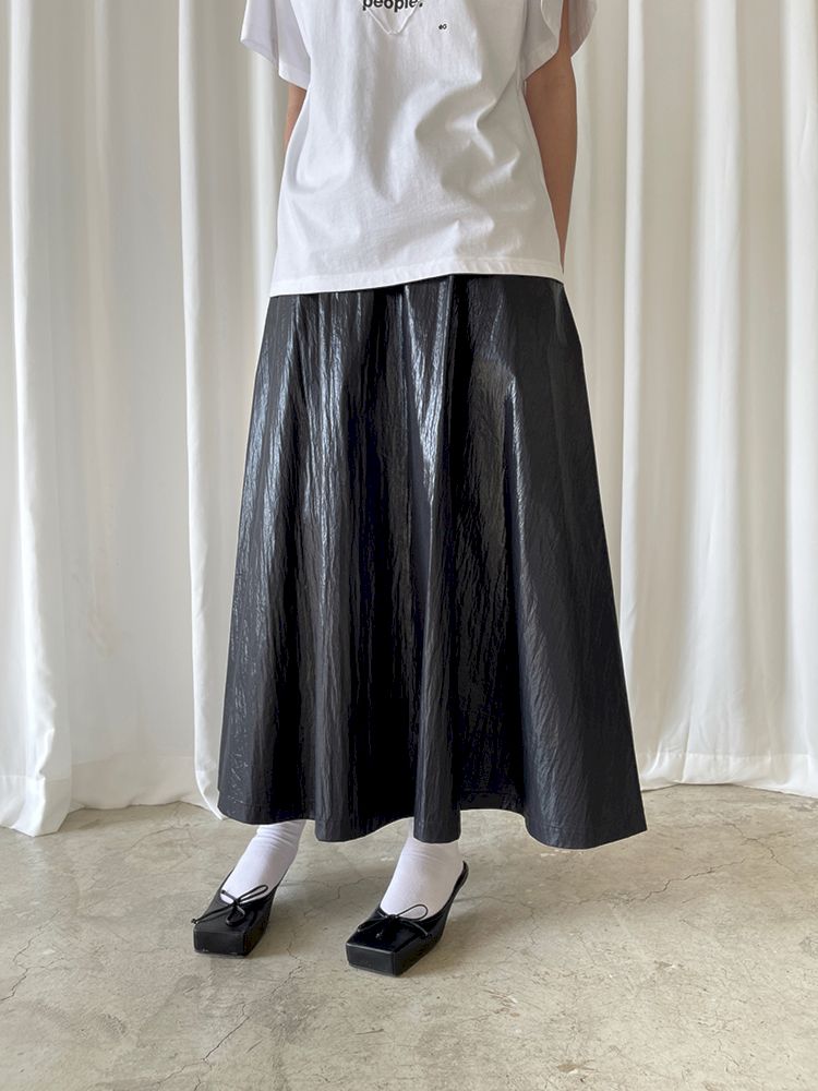 Coated Large Silhouette Shirt and Half Skirt Set