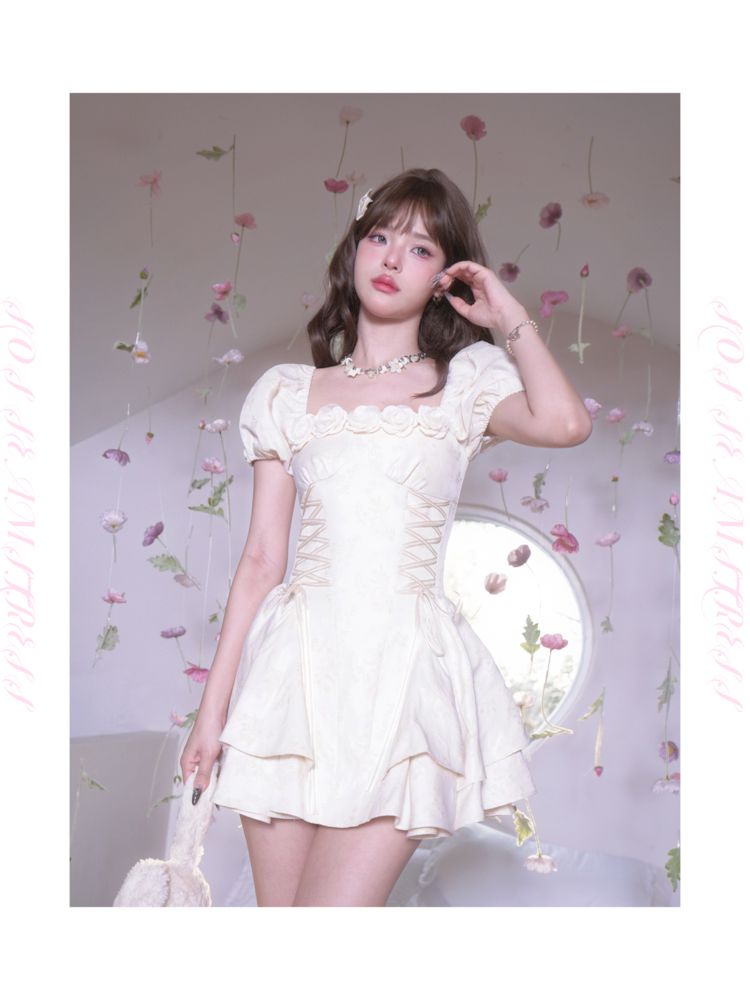 Sweetheart Bubble Sleeve Dress