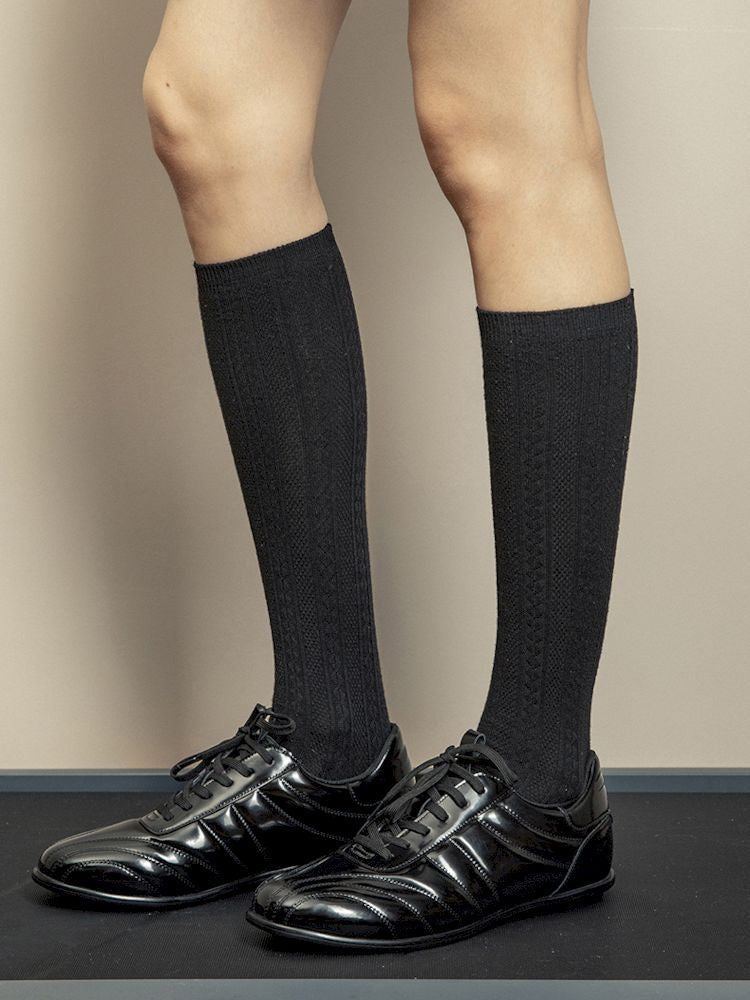 Glossy Black Stand-Up Lace-Up Sneakers