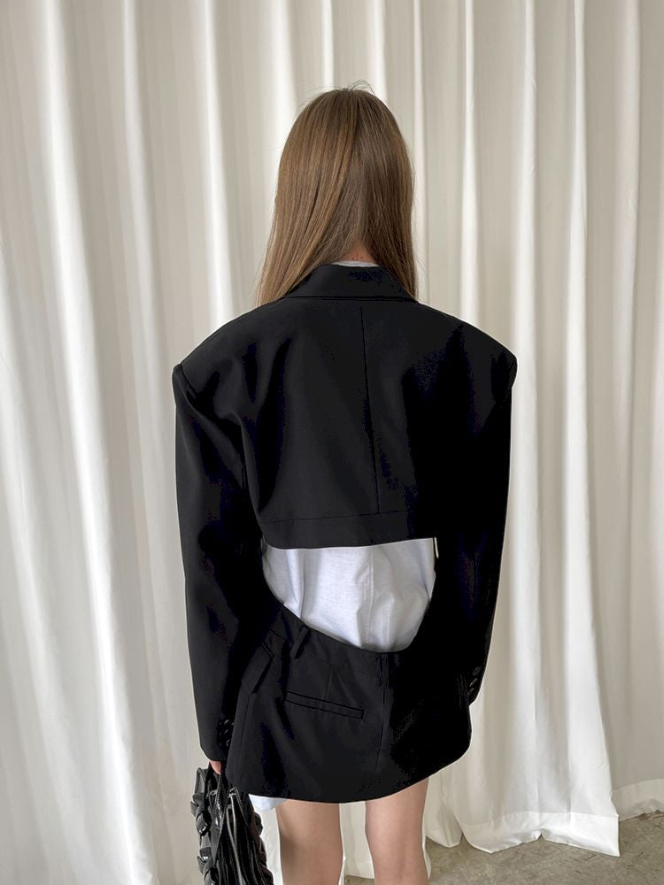 Wide Shoulder Arc Hem Leak Back Suit