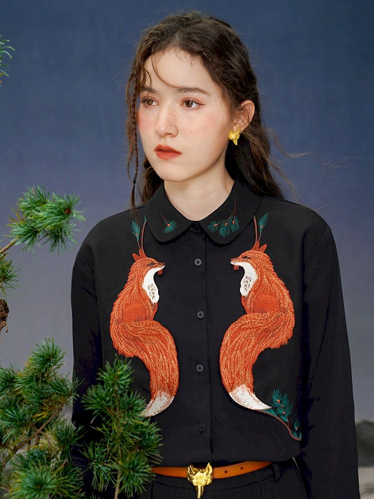 Red Fox embroidered shirt